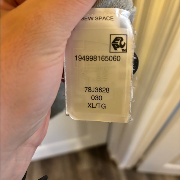 Tommy Hilfiger light grey cardigan size XL - Picture 3 of 4